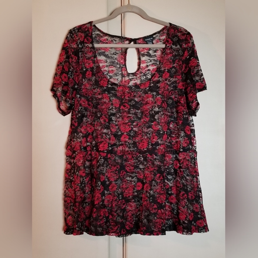 Plus Size Red/Black Lace Women's top/over top. Babydoll style. Torrid Sz 3. 2015